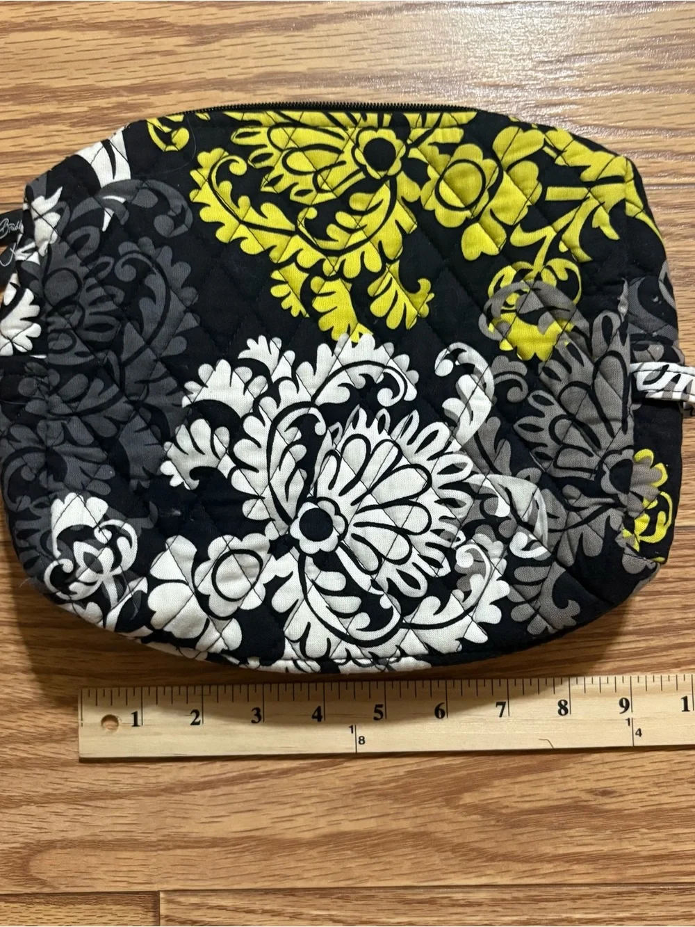 Vera Bradley Large Quilted Cosmetic Bag -Retired Baroque EUC